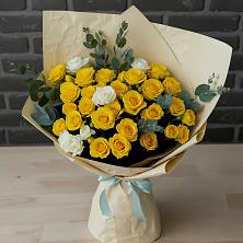 Букет цветов из:  Розы в Гвазде