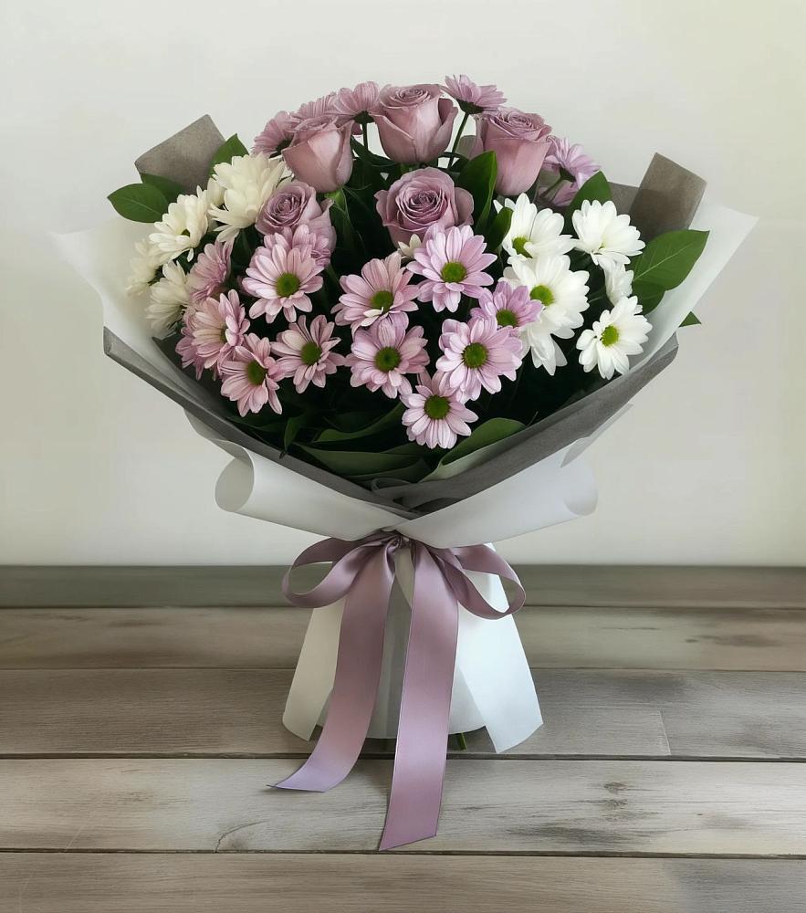 Букет цветов из: Хризантемы и Розы в Гвазде