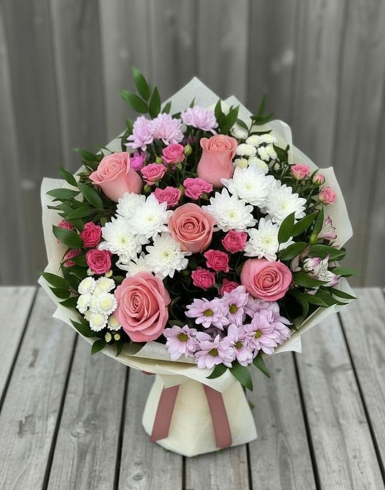 Букет цветов из: Альстромерии, Гвоздики, Розы и Хризантемы в Гвазде