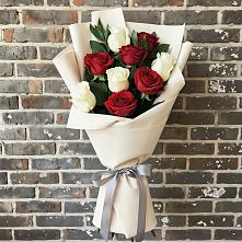 Букет цветов из:  Розы в Гвазде