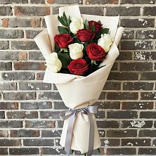 Букет цветов из:  Розы в Гвазде