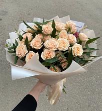 Букет Кремовые розы Латте в Гвазде