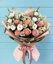 Букет цветов из:  Розы, Альстромерии и Лизиантусы в Гвазде