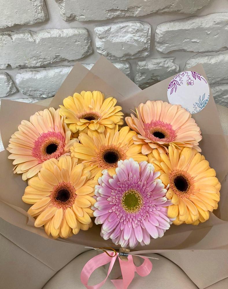 Букет цветов из: Герберы в Гвазде