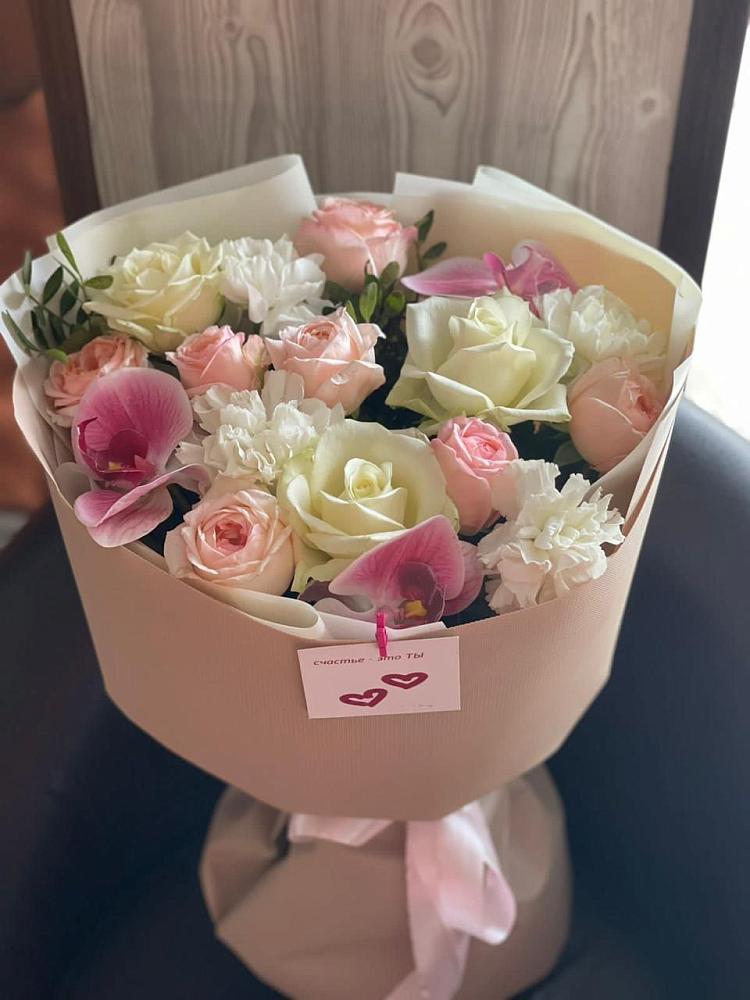 Букет цветов из: Орхидеи, Розы и Гвоздики в Гвазде