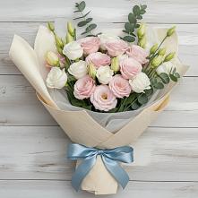 Букет цветов из:  Лизиантусы в Гвазде