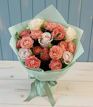 Букет цветов из:  Розы в Гвазде