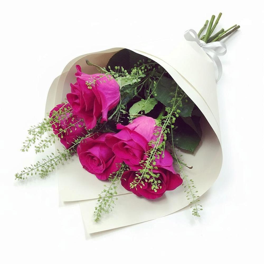 Букет цветов из: Розы в Гвазде