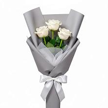 Букет 3 белые розы в Гвазде