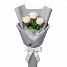 Букет 3 белые розы в Гвазде