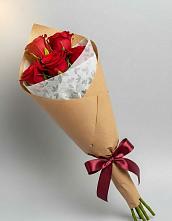 Букет цветов из:  Розы в Гвазде