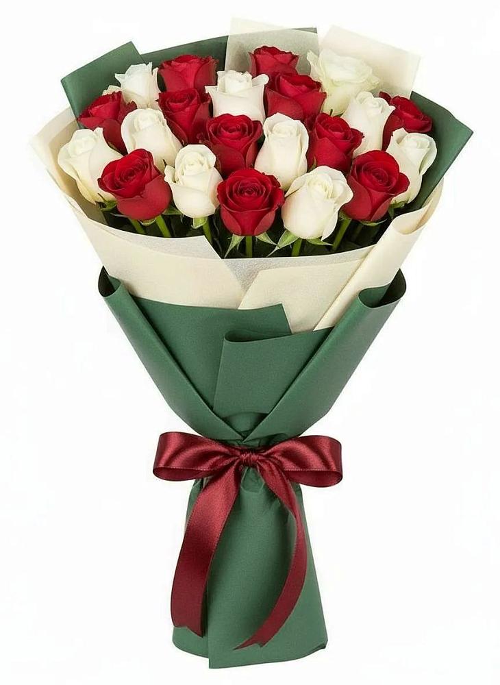 Букет Микс из красных и белых роз в Гвазде