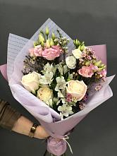 Букет цветов из:  Альстромерии, Розы и Лизиантусы #REPLACE_PRED# Гвазде