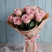 Букет цветов из:  Розы в Гвазде
