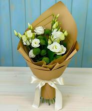 Букет цветов из:  Хризантемы и Лизиантусы в Гвазде