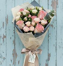 Букет цветов из:  Розы в Гвазде