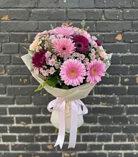 Букет цветов из:  Герберы и Хризантемы в Гвазде