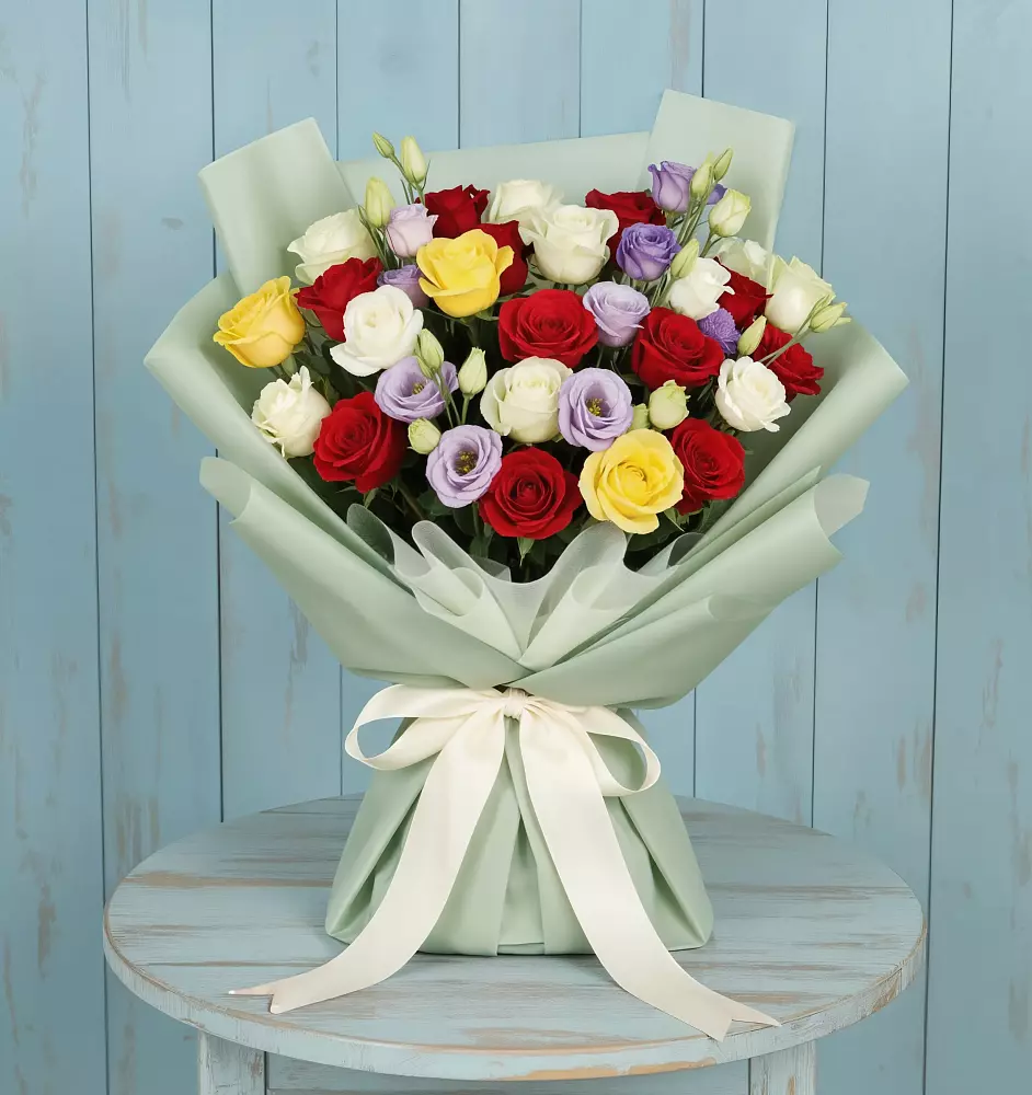 Букет цветов из: Розы в Гвазде