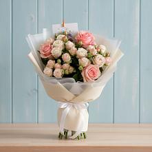 Букет цветов из:  Розы в Гвазде