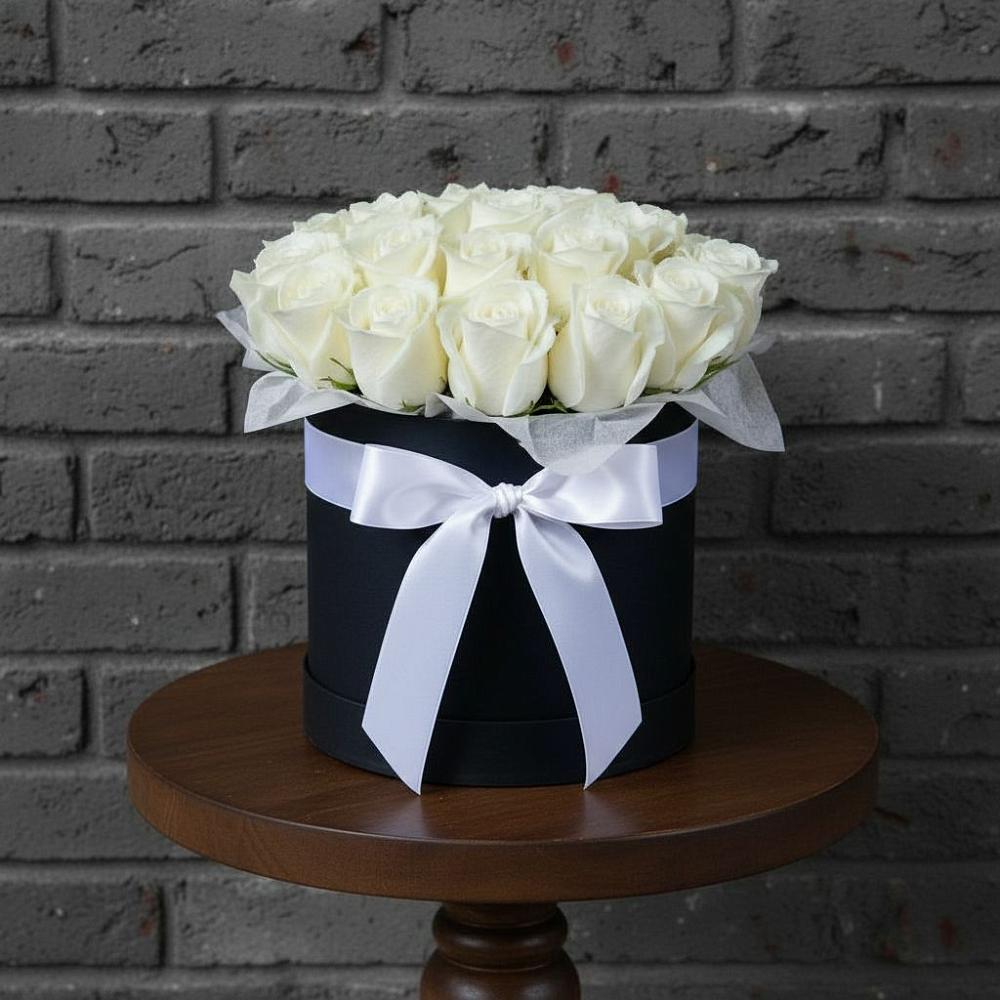 Цветочная композиция из Розы в шляпной коробке в Гвазде