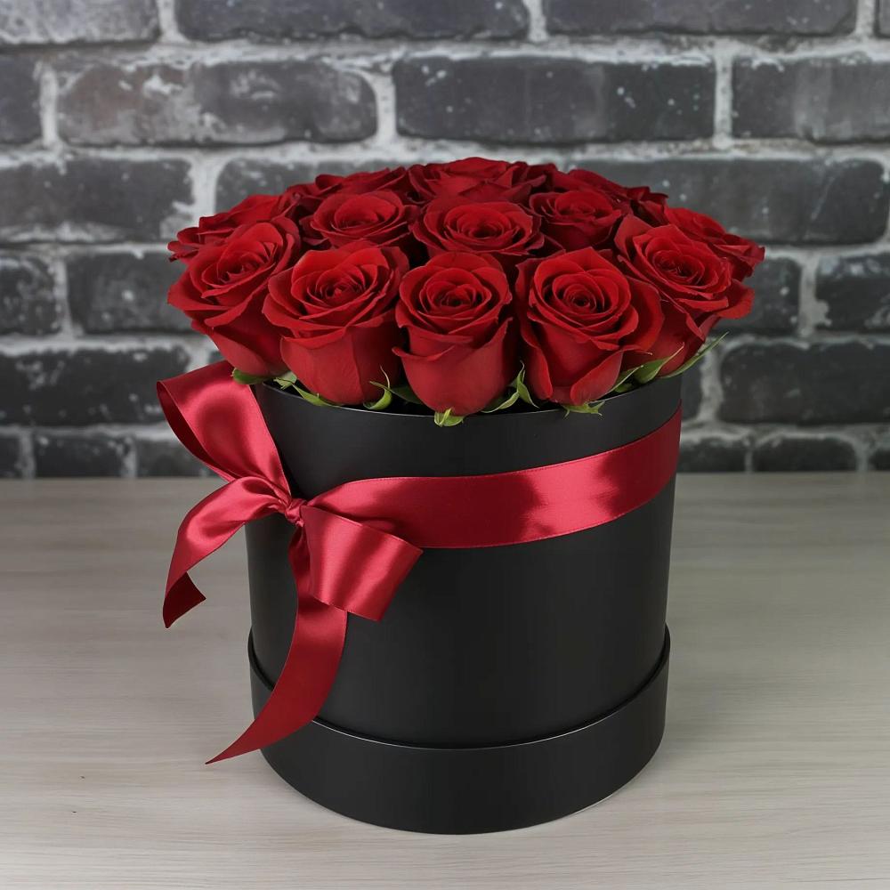 Цветочная композиция из Розы в шляпной коробке в Гвазде