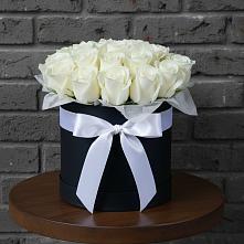 Цветочная композиция из Розы в шляпной коробке в Гвазде