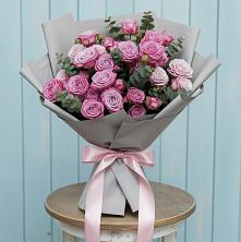 Букет цветов из:  Розы в Гвазде